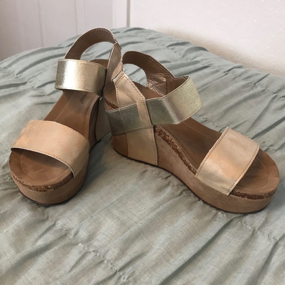 Gold Pierre dumas wedges